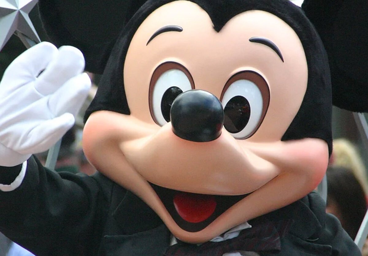 Mickey-Mouse-1-1200x834